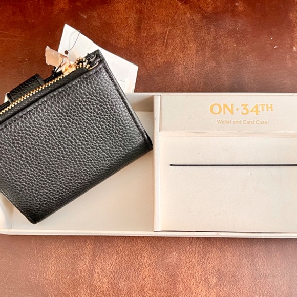 Macys On 34th Gellaa wallet - Picture 3 of 5